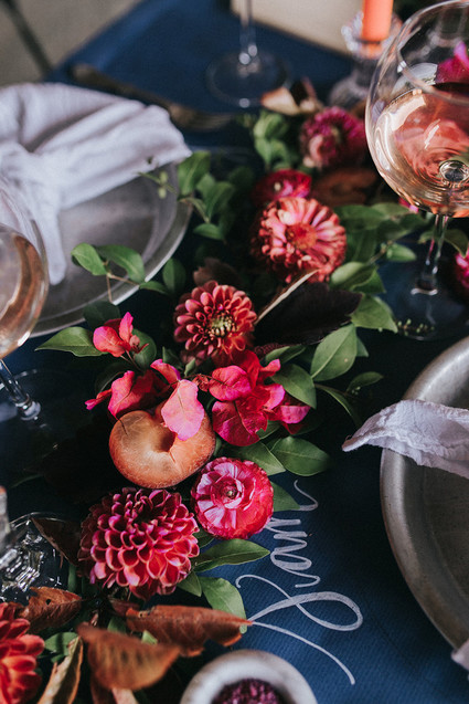 moody fall tablescape ideas Inspiration