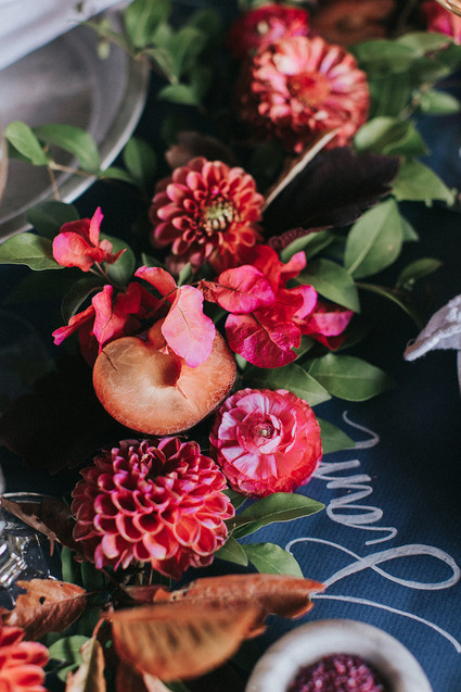 moody fall tablescape ideas Inspiration