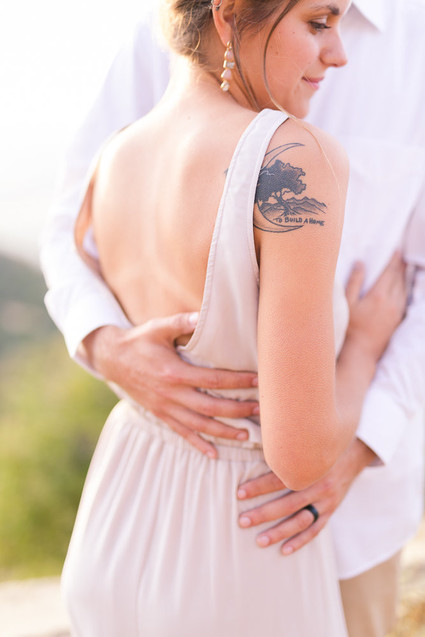 minimal earthy elopement at Knapp's Castle