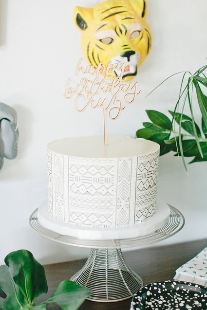Jungle themed first birthday party ideas