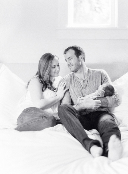 Lifestyle newborn photos Inspiration