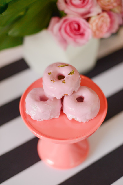 Black and white and pink flamingo birthday party