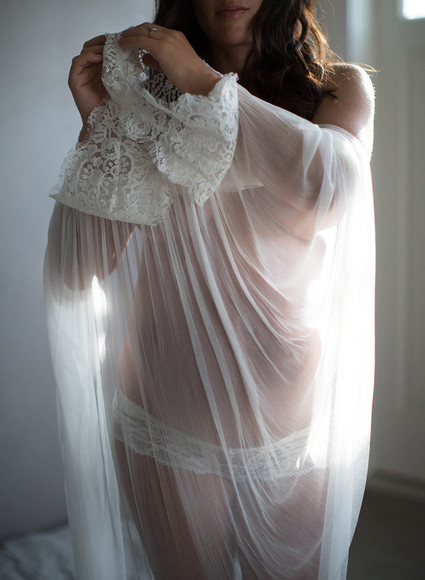 Amanda's maternity photos by Elizabeth Messina Inspiration