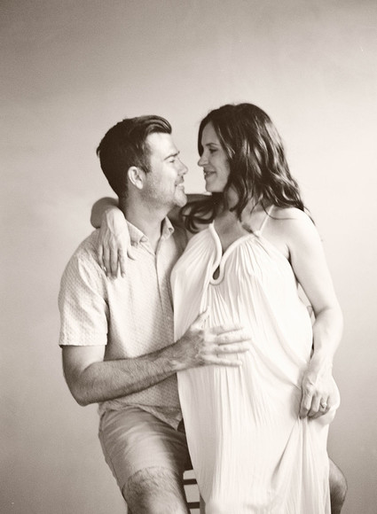 Amanda's maternity photos by Elizabeth Messina