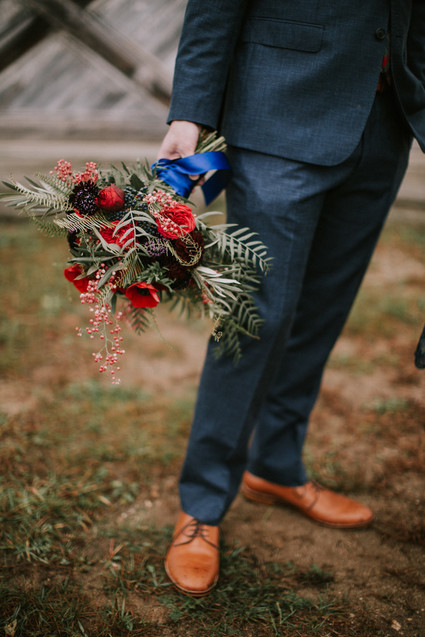Moody fall barn wedding in Maine