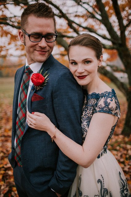 Moody fall barn wedding in Maine