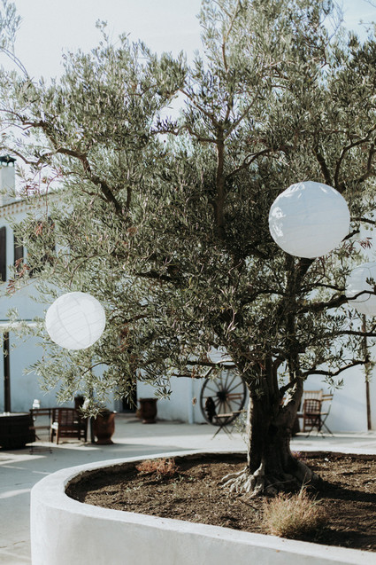 Authenic festive farm wedding in Saintes-Maries-de-la-Mer, Provence