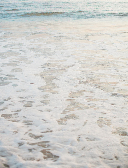 beachside maternity photos