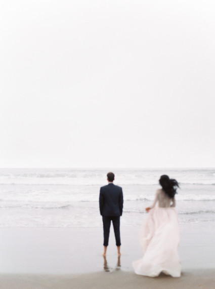 pastel seaside wedding inspiration on the Oregon Coast