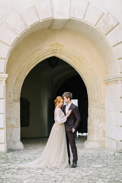 Autumn castle wedding in Poland on 100 Layer Cake Inspiration