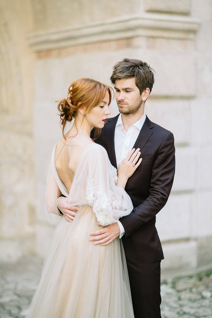 Autumn castle wedding in Poland on 100 Layer Cake Inspiration