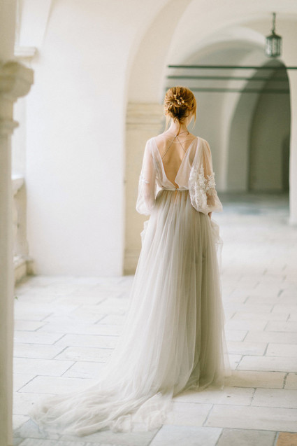 Autumn castle wedding in Poland on 100 Layer Cake Inspiration