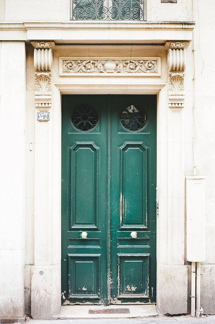 Guide to getting married in Paris on 100 Layer Cake Inspiration