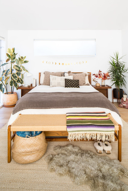 Cozy master bedroom for fall with Coyuchi on 100 Layer Cake