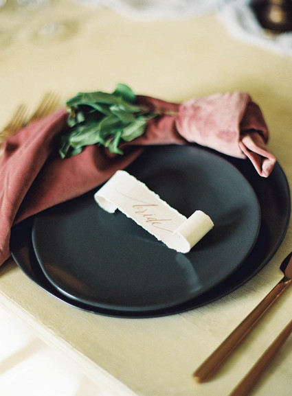 Coastal fall wedding ideas at the Steeple House in Maui