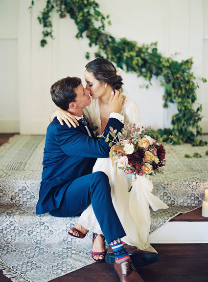 Coastal fall wedding ideas at the Steeple House in Maui