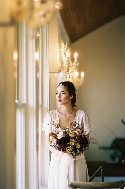 Coastal fall wedding ideas at the Steeple House in Maui