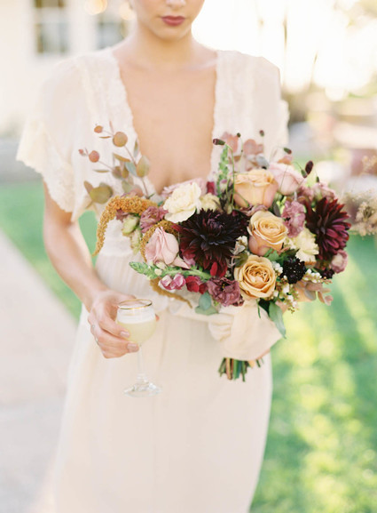 Coastal fall wedding ideas at the Steeple House in Maui