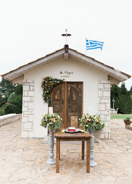 Tiny Greek wedding chapel in Athens