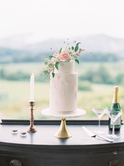 spring floral wedding inspiration