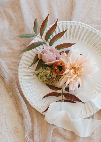 Fall dinner party ideas from The Wedding Artists Collective Inspiration