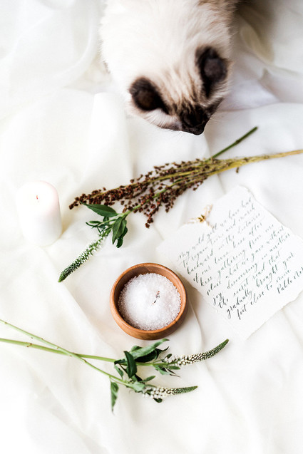 Organic minimal bridal inspiration