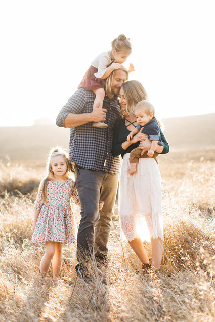 Natural light family photos by Elate Family on 100 Layer Cakelet Inspiration