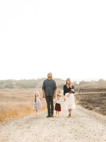 Natural light family photos by Elate Family on 100 Layer Cakelet Inspiration