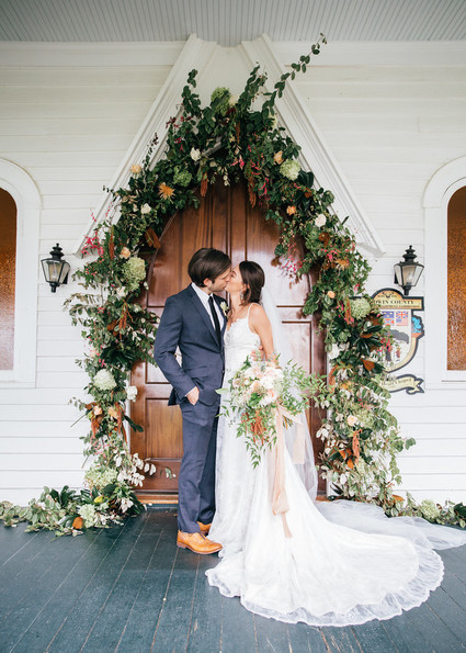 Elegant southern fall wedding ideas on Mobile Bay