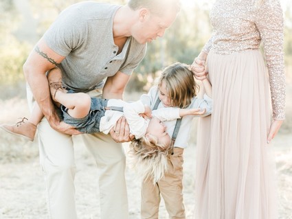 Rustic sparkle holiday family photos in San Diego