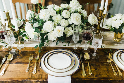 Elegant winter garden wedding ideas in Virginia