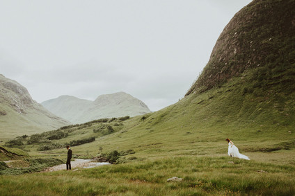 Charming indie Scottish Isle wedding