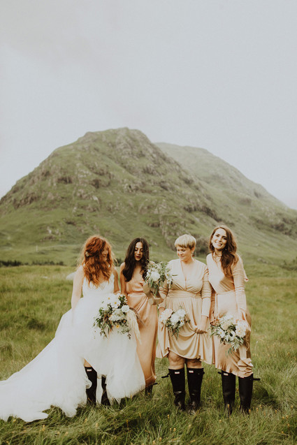 Charming indie Scottish Isle wedding