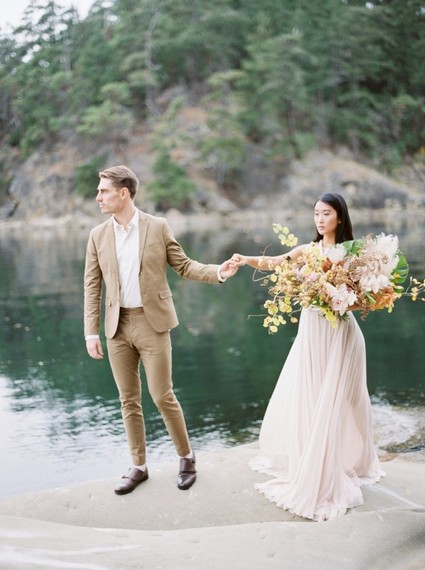 Serene modern Galiano Island wedding inspiration