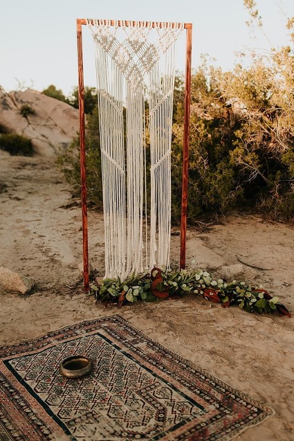 Macrame ceremony decor