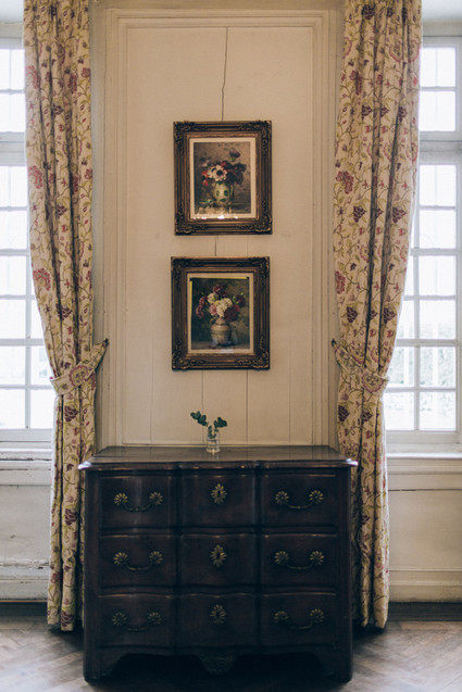 Intimate winter wedding at Chateau de Montplaisant in France