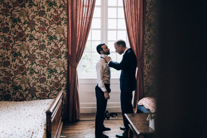 Intimate winter wedding at Chateau de Montplaisant in France