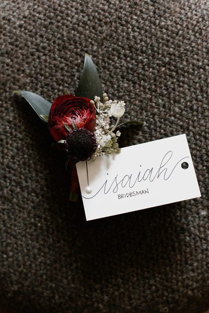 Modern winter Chicago wedding at the Chicago Athletic Association