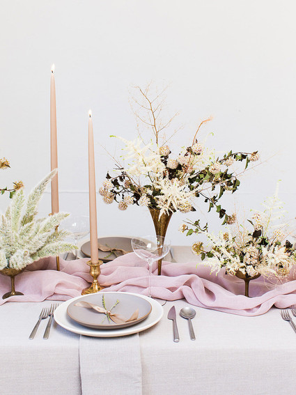 Romantic natural spring tablescape ideas