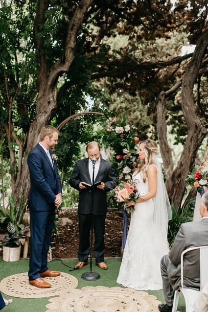 Modern tropical wedding at the San Diego Botanic Garden