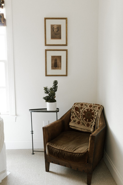 Moody modern wedding at Cherry Hollow Farms in Atlanta