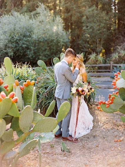 Modern feminine Santa Cruz wedding with boho details