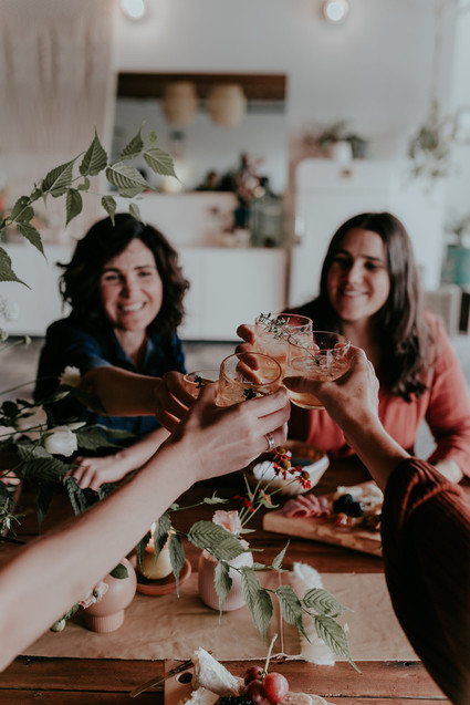 Crafts and cocktails workshop at Union/Pine Inspiration