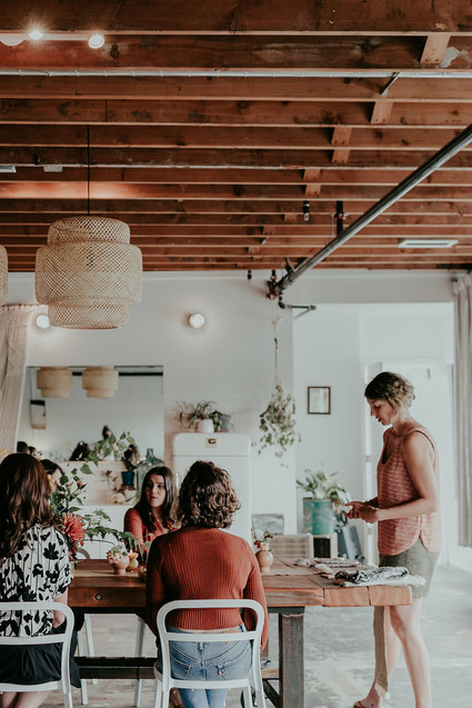 Crafts and cocktails workshop at Union/Pine Inspiration
