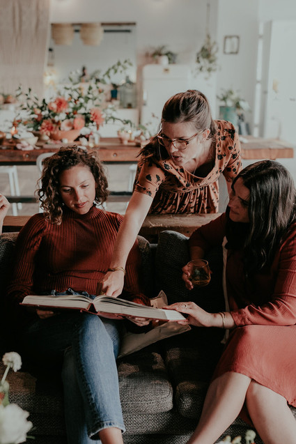 Crafts and cocktails workshop at Union/Pine Inspiration
