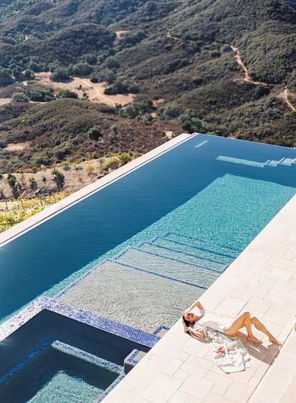 Elegant Valentine's Day wedding ideas at Malibu Rocky Oaks Estate