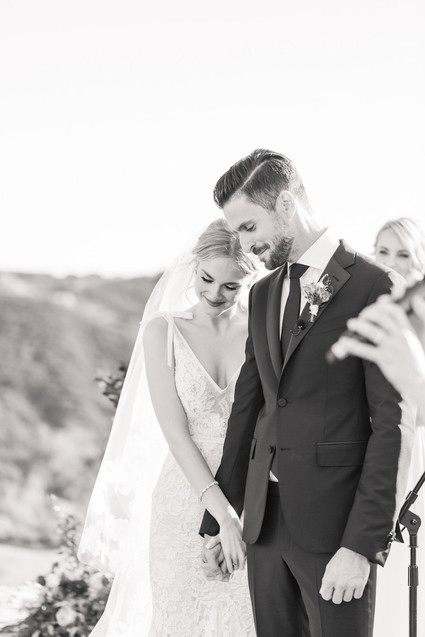 Romantic bright California wedding at Malibu Rocky Oaks