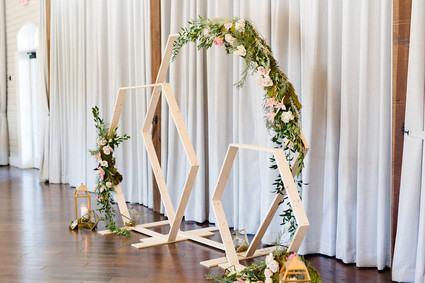 Modern ceremony backdrop
