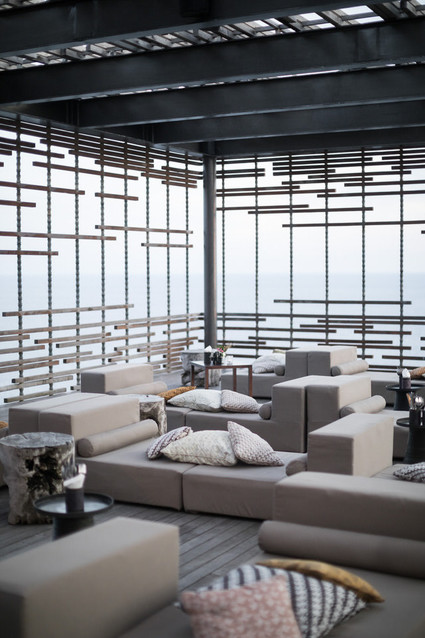 Elegant floral destination wedding in Bali