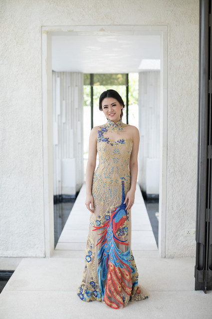 Elegant floral destination wedding in Bali